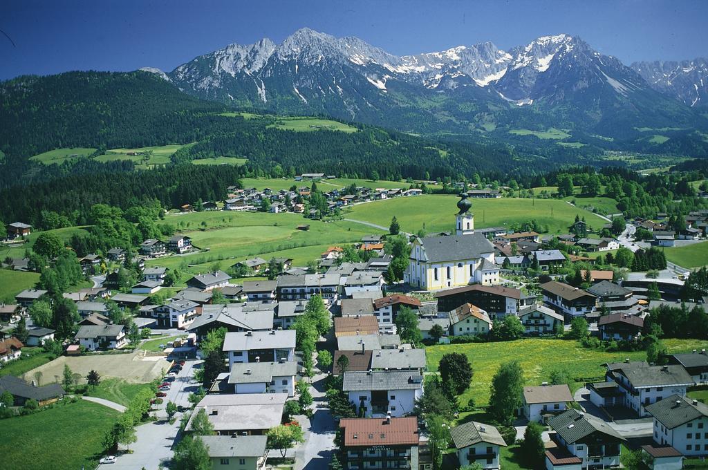 Hotel Austria Soll Exterior photo